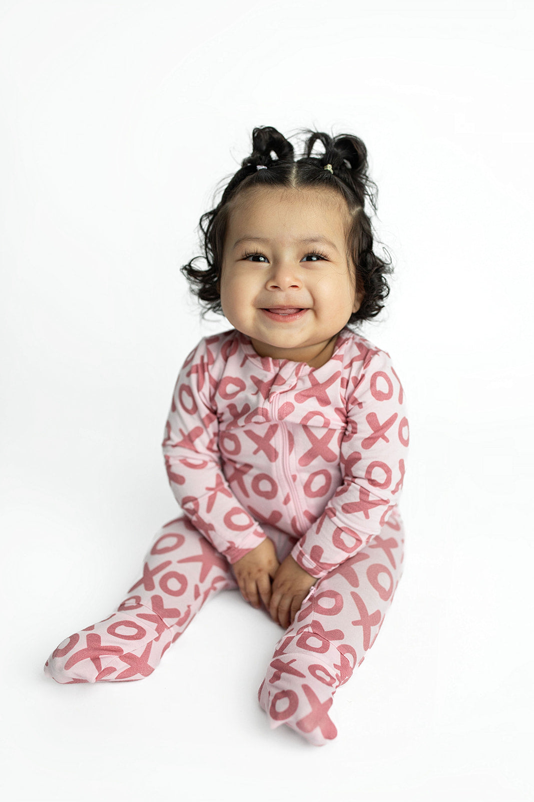 Three Little Tots Valentine's Day XOXO Bamboo Newborn Zipper Pajamas Sleepers