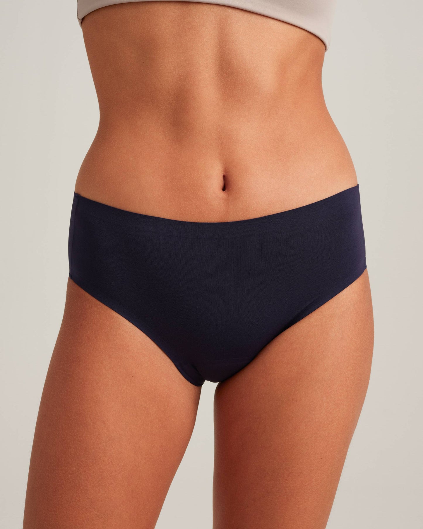 Saalt Leakproof Seamless Brief Period Underwear