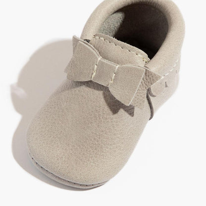 Freshly Picked Salt Flats Bow Baby Shoe