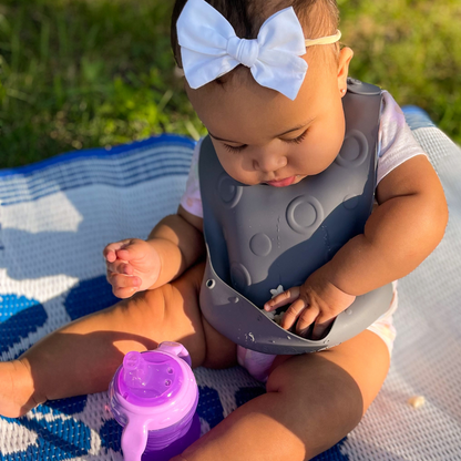 Busy Baby Travel Tether Bib