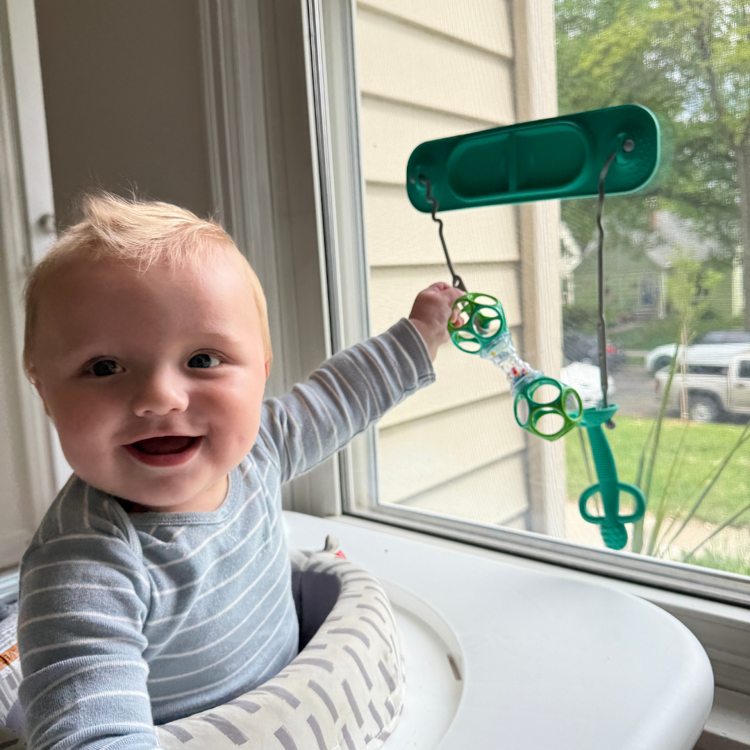 Busy Baby Mini Mat with Toy Straps SPEARMINT