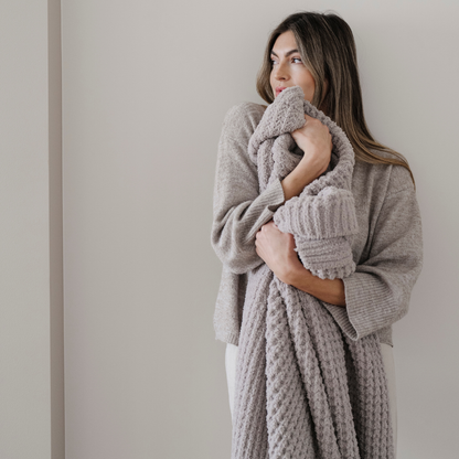 Saranoni Waffle Knit Throw Blankets
