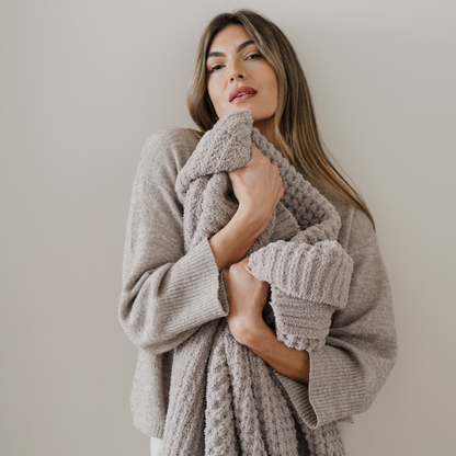 Saranoni Waffle Knit Throw Blankets