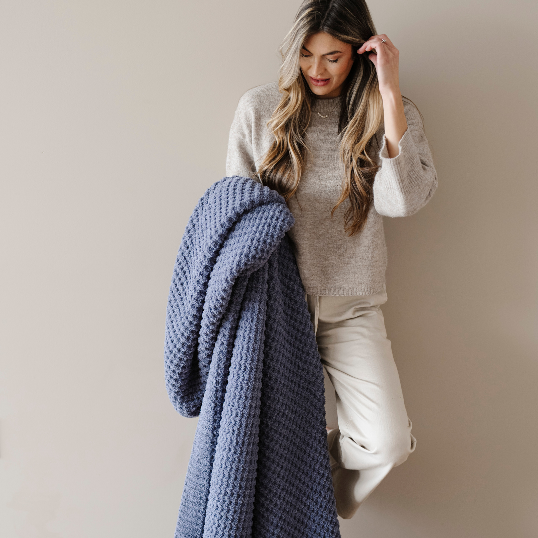 Saranoni Waffle Knit Throw Blankets