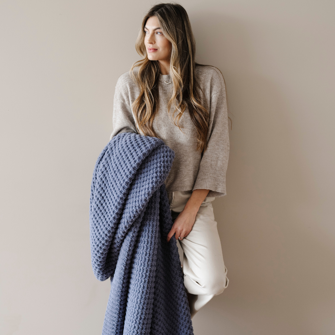 Saranoni Waffle Knit Throw Blankets