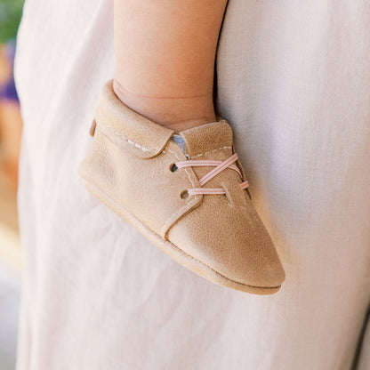 Freshly Picked Weathered Brown Oxford Baby Shoe