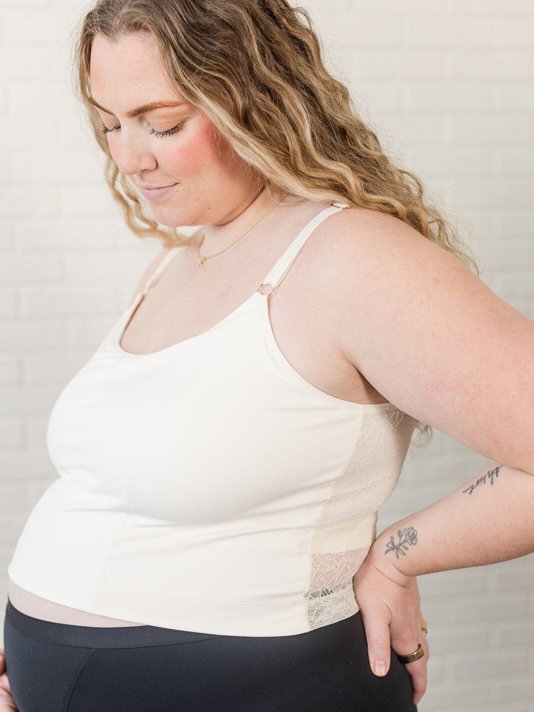 Davin & Adley [LACE BACK] Amelia Pumping & Nursing Crop Cami