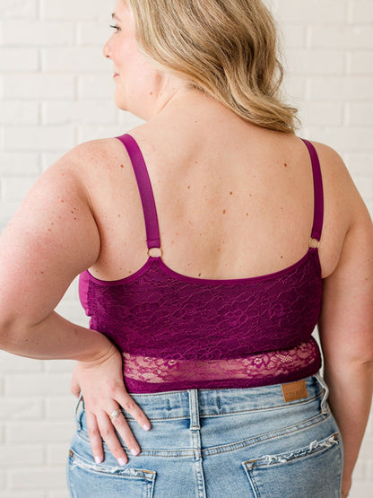 Davin & Adley [LACE BACK] Amelia Pumping & Nursing Crop Cami - Holiday