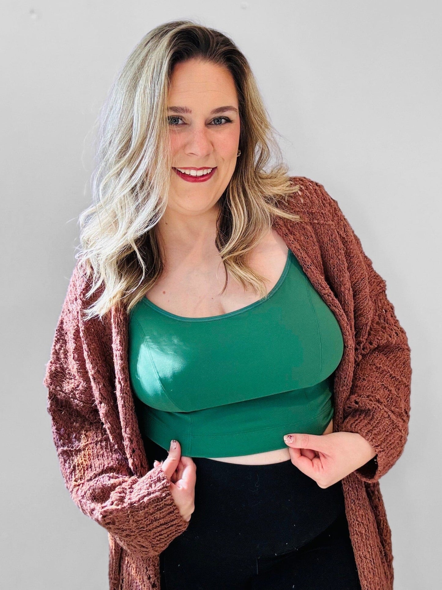 Davin & Adley [LACE BACK] Amelia Pumping & Nursing Crop Cami - Holiday