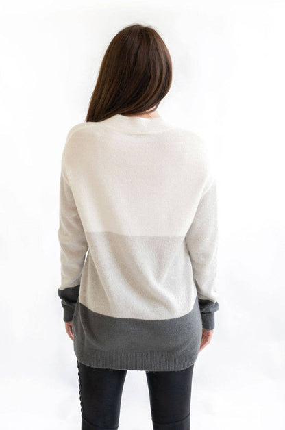 Fuzzy Nursing Sweater - Colorblock Gray