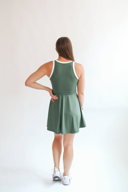 Movemama The Courtside Nursing Tennis Dress – Breastfeeding Friendly