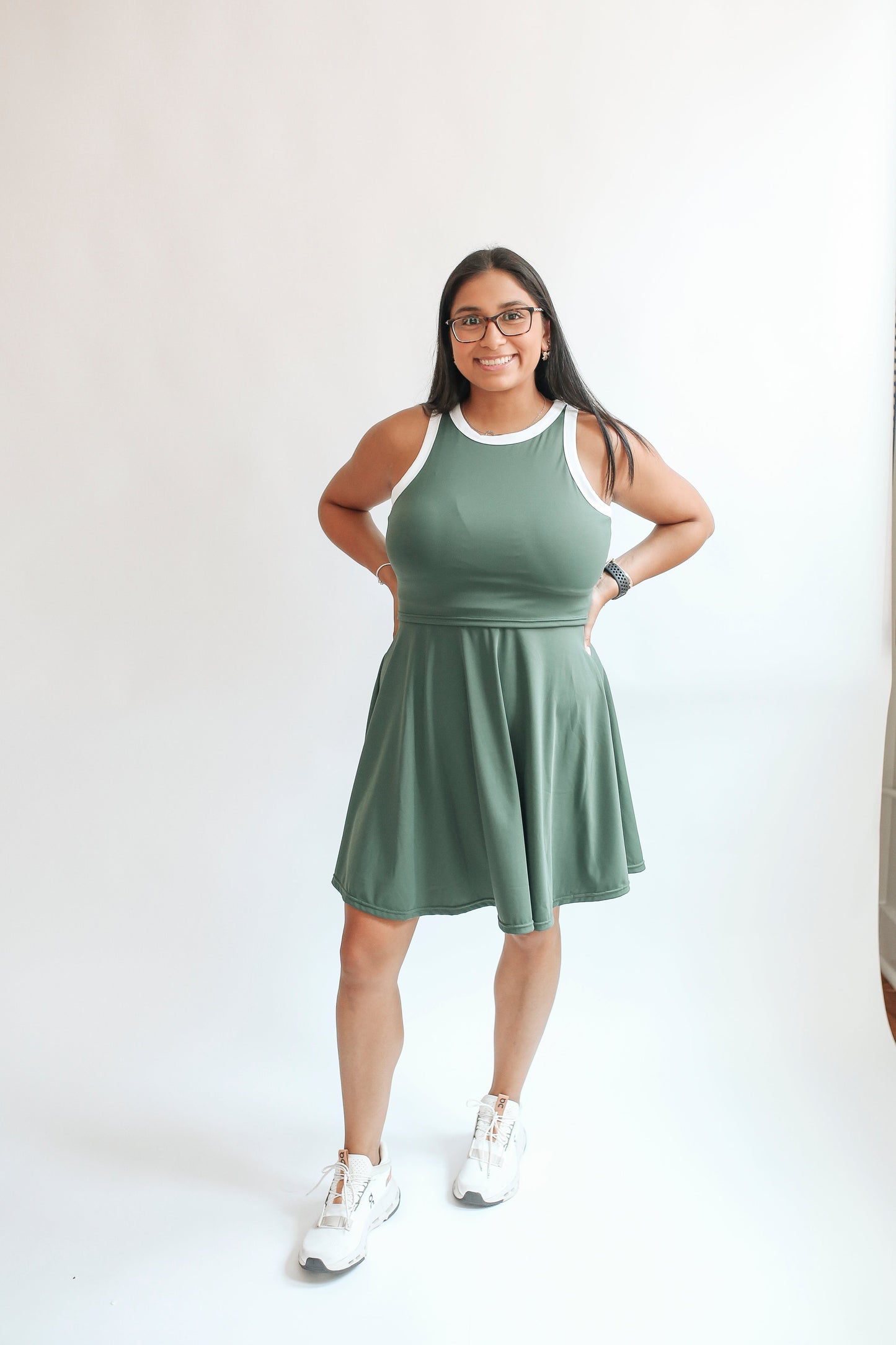 Movemama The Courtside Nursing Tennis Dress – Breastfeeding Friendly