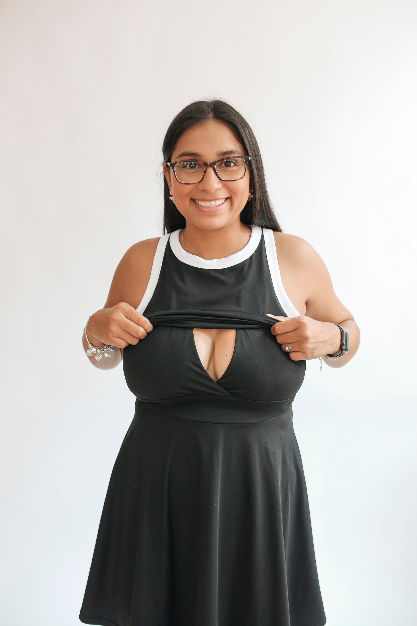 Movemama The Courtside Nursing Tennis Dress – Breastfeeding Friendly