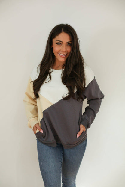 Crewneck Diagonal Zip Breastfeeding Sweatshirt