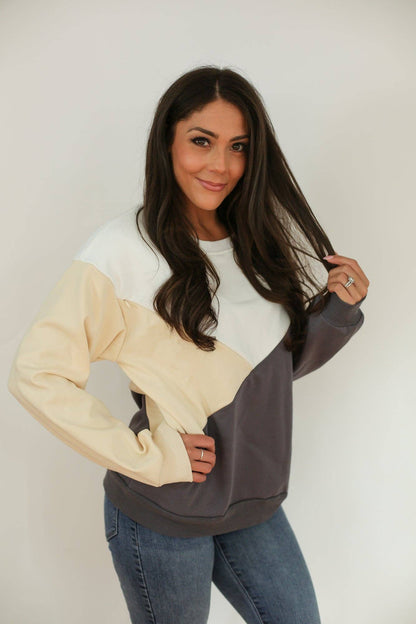 Crewneck Diagonal Zip Breastfeeding Sweatshirt