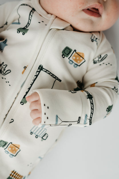 LURE Peek-a-Boo Baby Sleeper Meow Construction