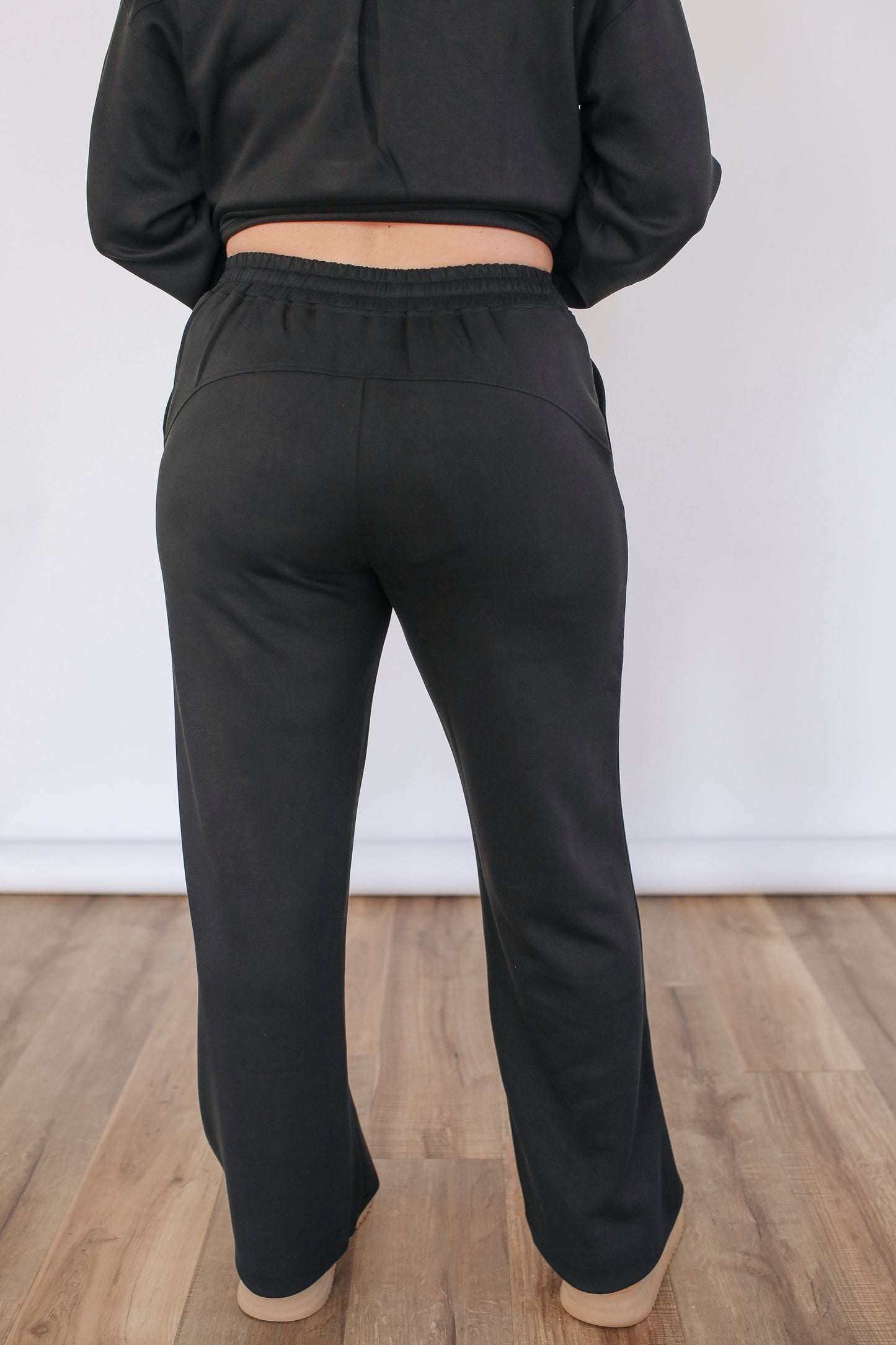 Movemama Luxe Wide Leg Lounge Pants