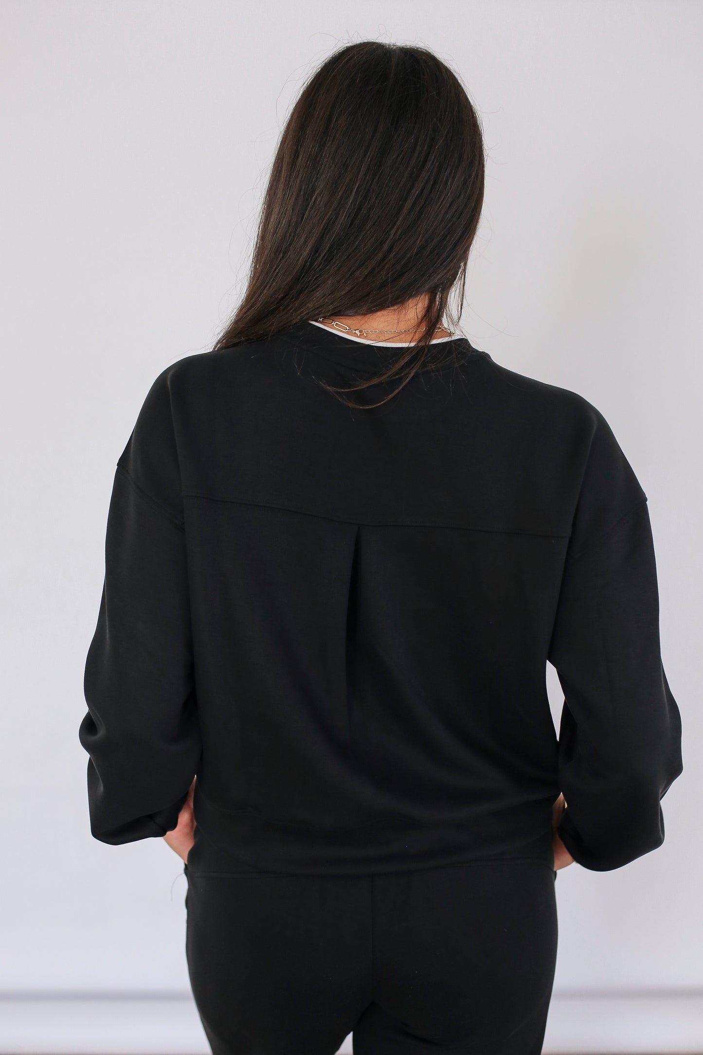 Movemama Luxe Nursing Lounge Crewneck