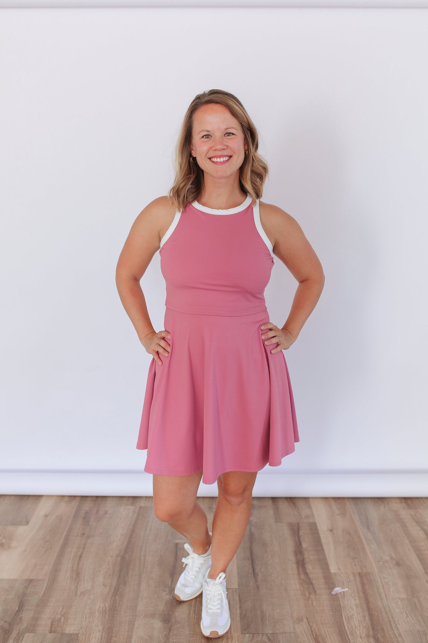 Movemama The Courtside Nursing Tennis Dress – Breastfeeding Friendly