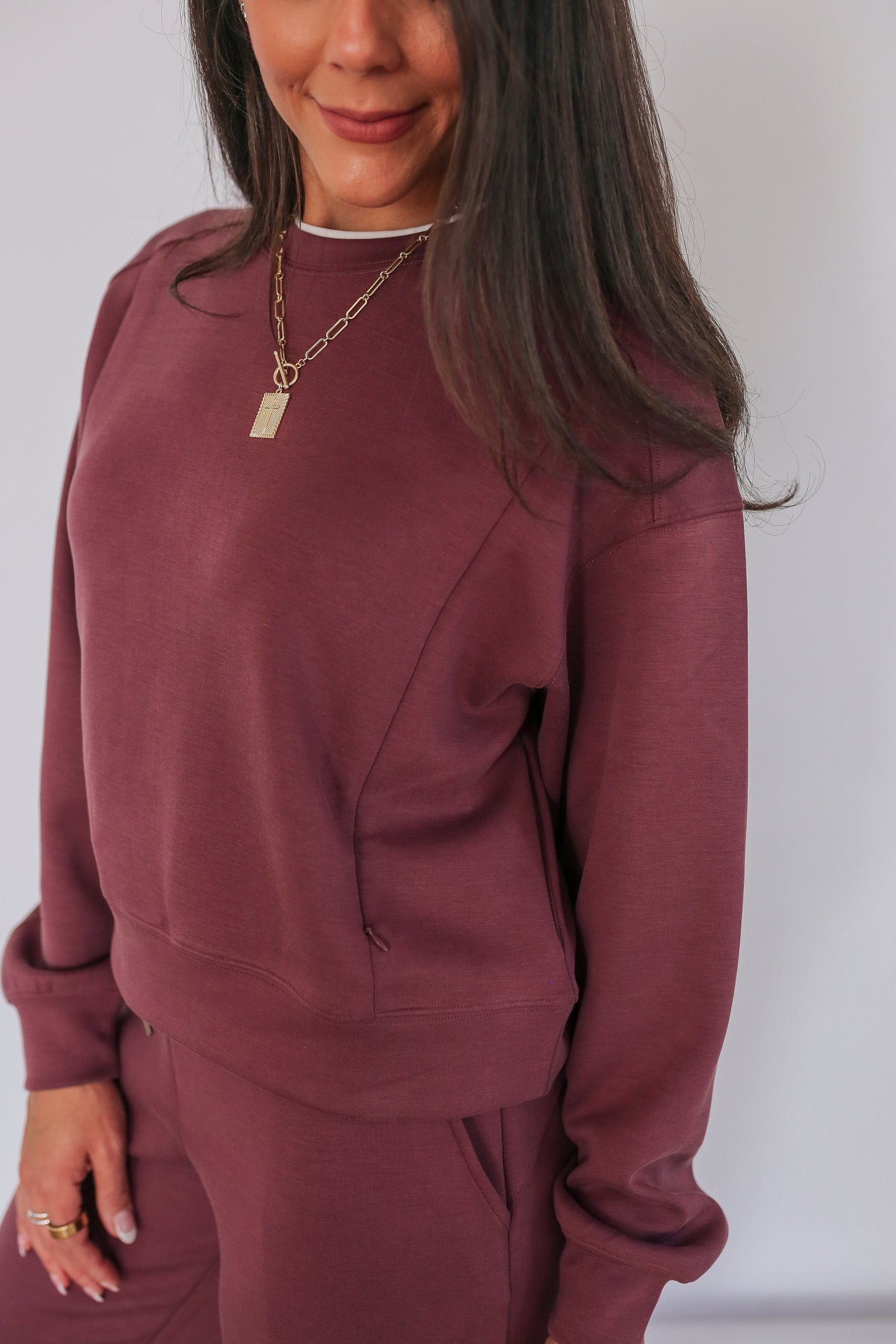 Movemama Luxe Nursing Lounge Crewneck