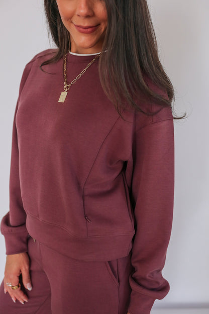 Movemama Luxe Nursing Lounge Crewneck