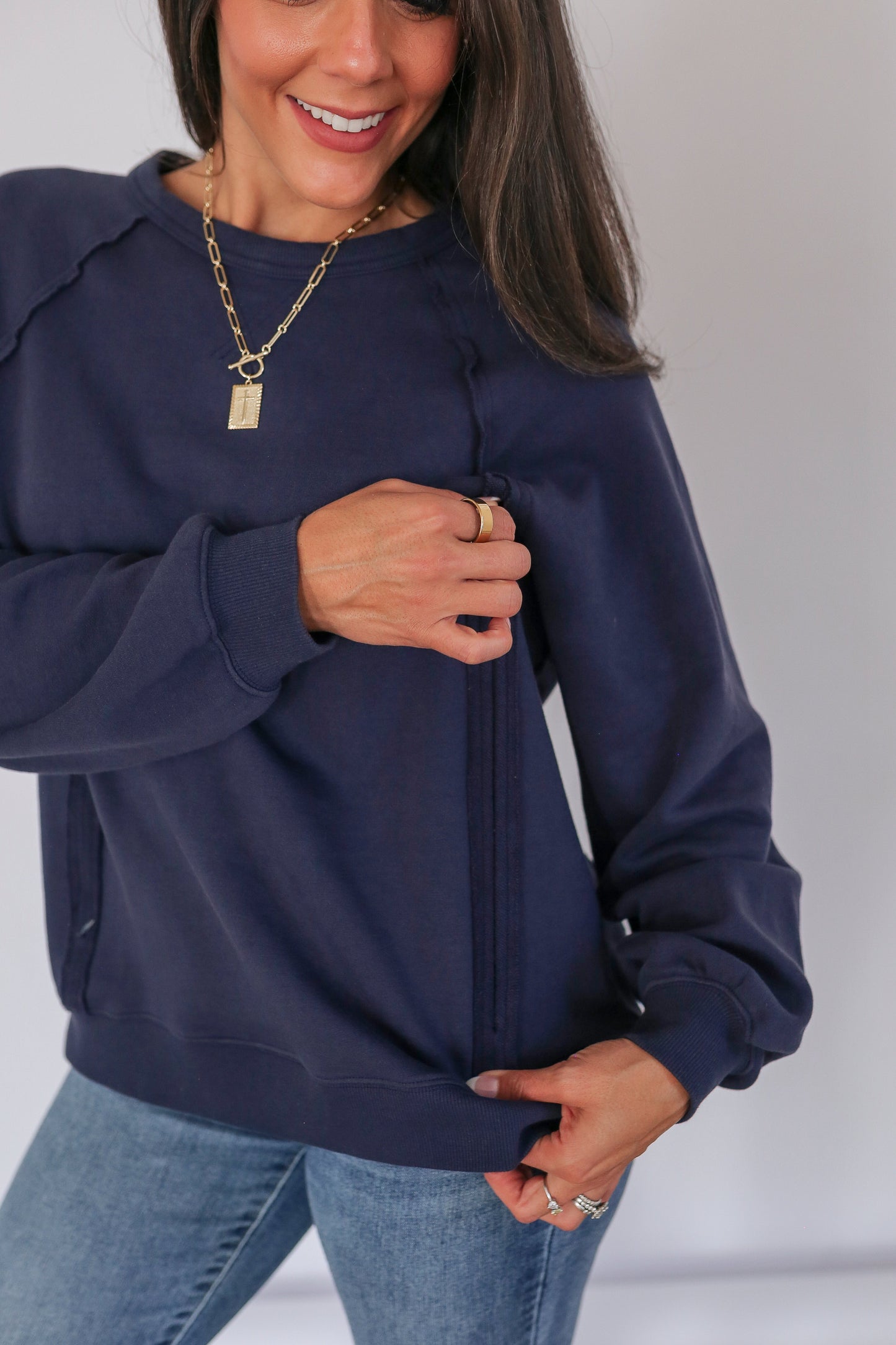 Movemama Big Hug Vertical Zip Breastfeeding Crewneck