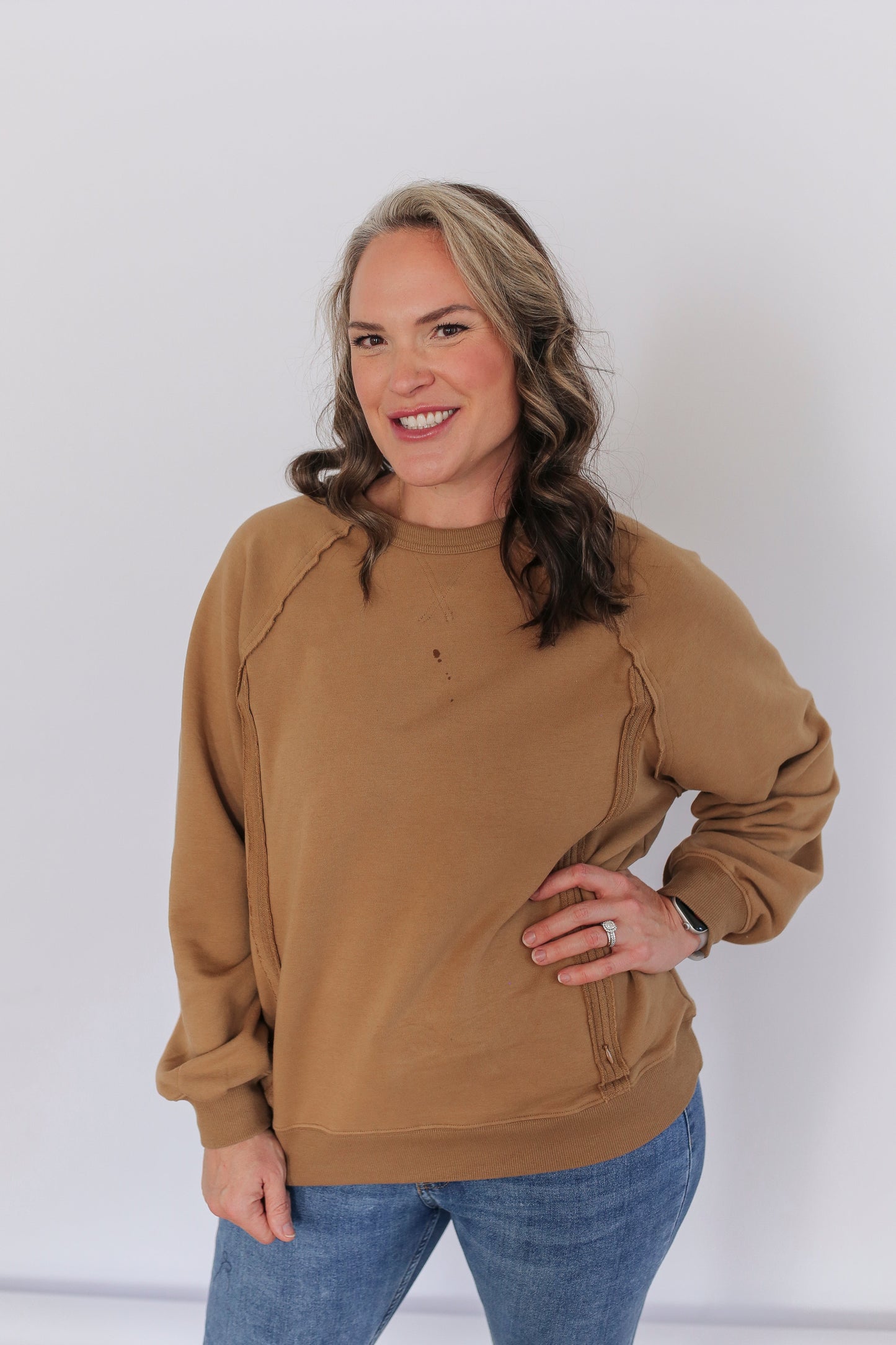 Movemama Big Hug Vertical Zip Breastfeeding Crewneck