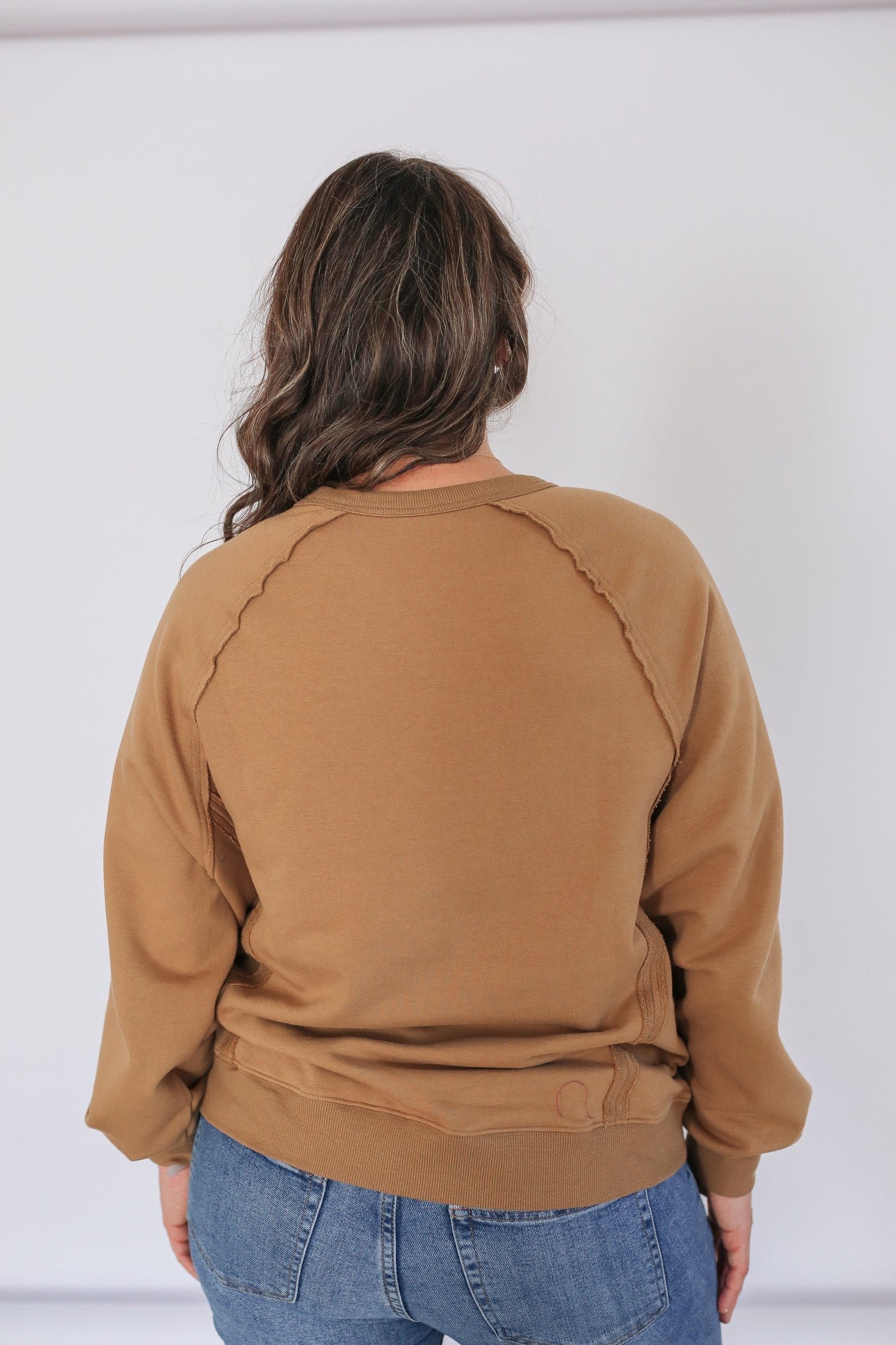 Movemama Big Hug Vertical Zip Breastfeeding Crewneck
