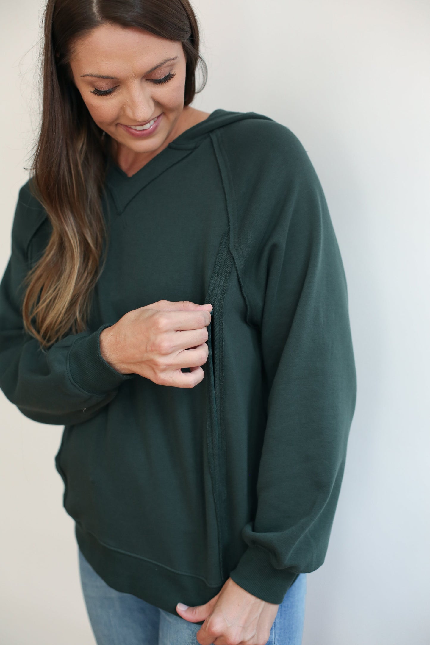 Movemama Big Hug Vertical Zip Breastfeeding Hoodie