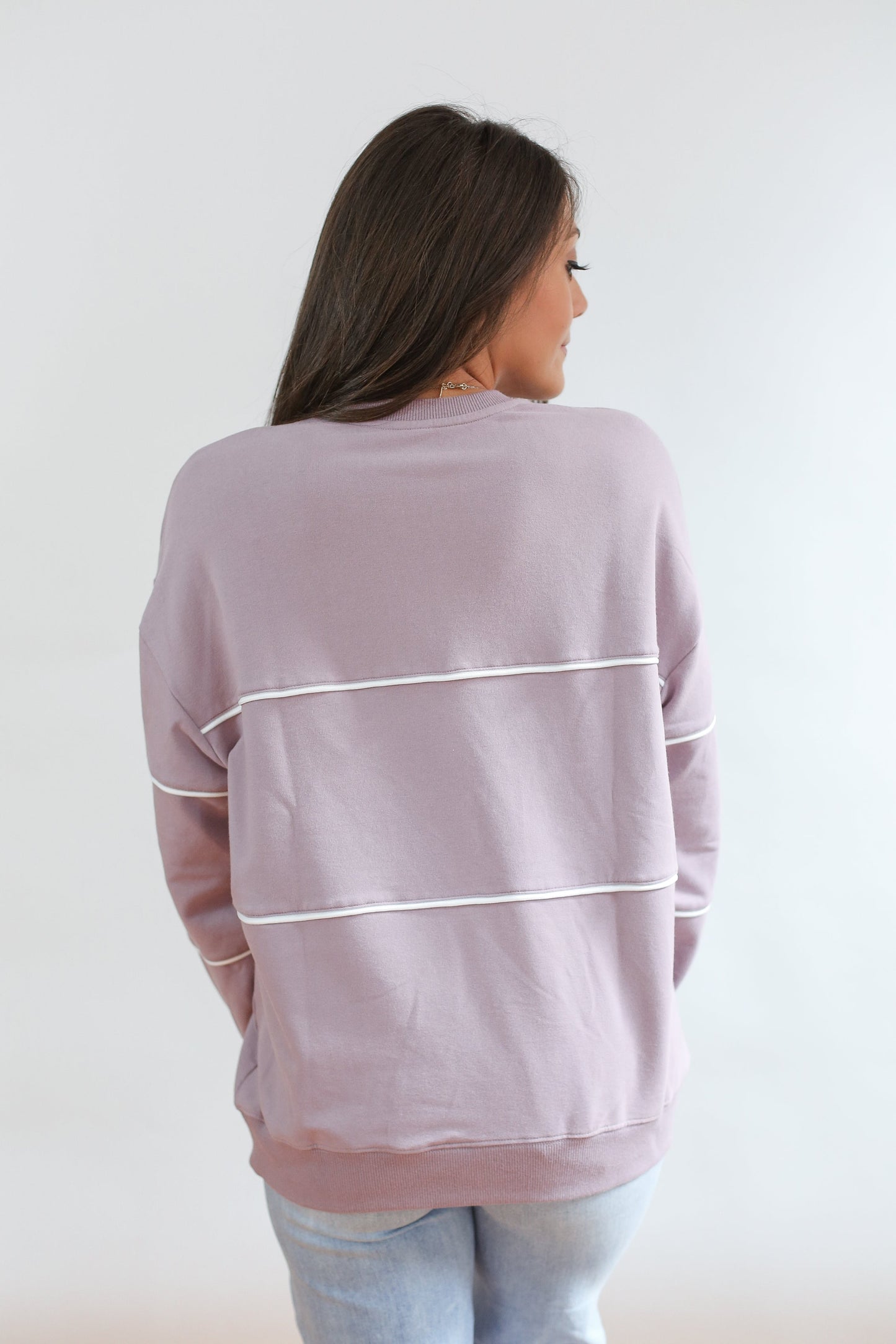 Movemama Relaxed Fit Invisible Zipper Breastfeeding Sweatshirt with Piping