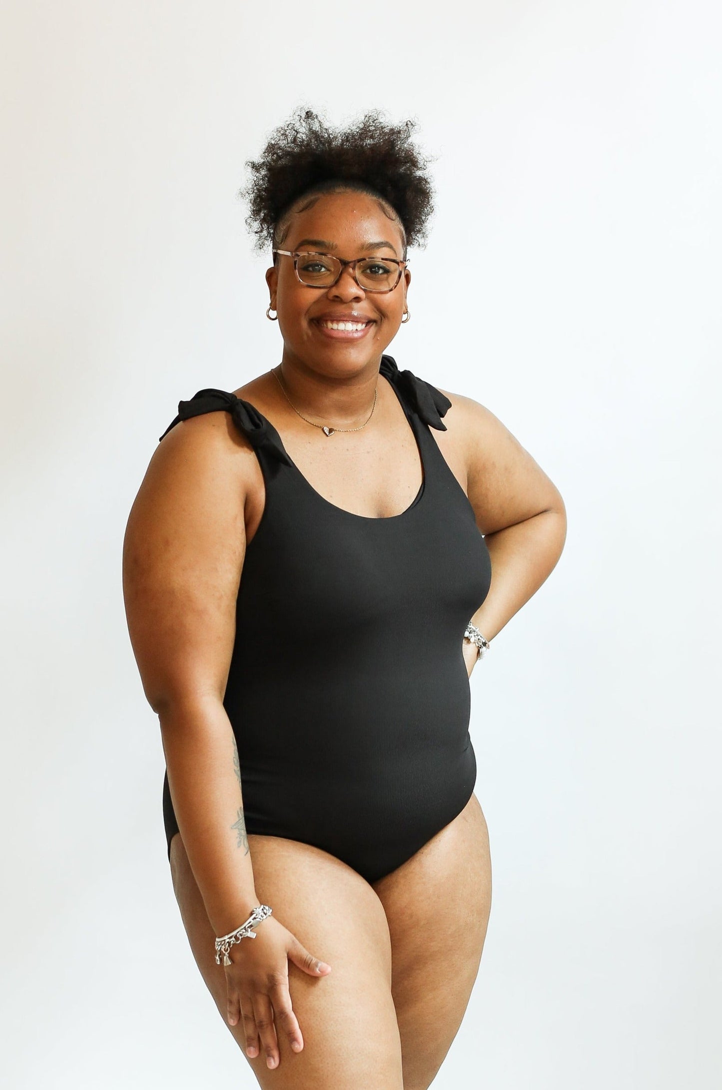 Movemama Ribbed One Piece Tie Shoulder Breastfeeding Swimsuit