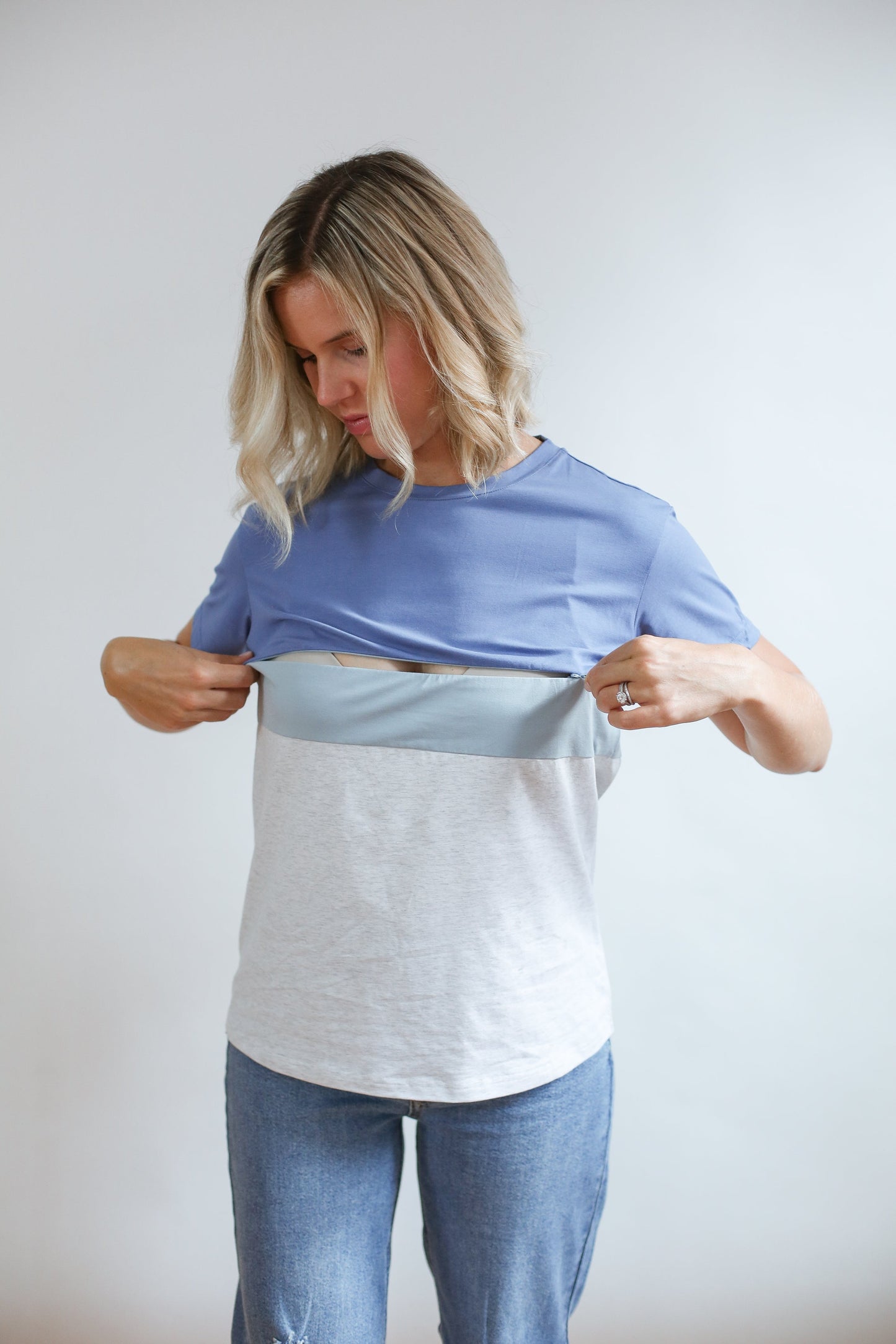 Movemama Full Zip Breastfeeding Tee