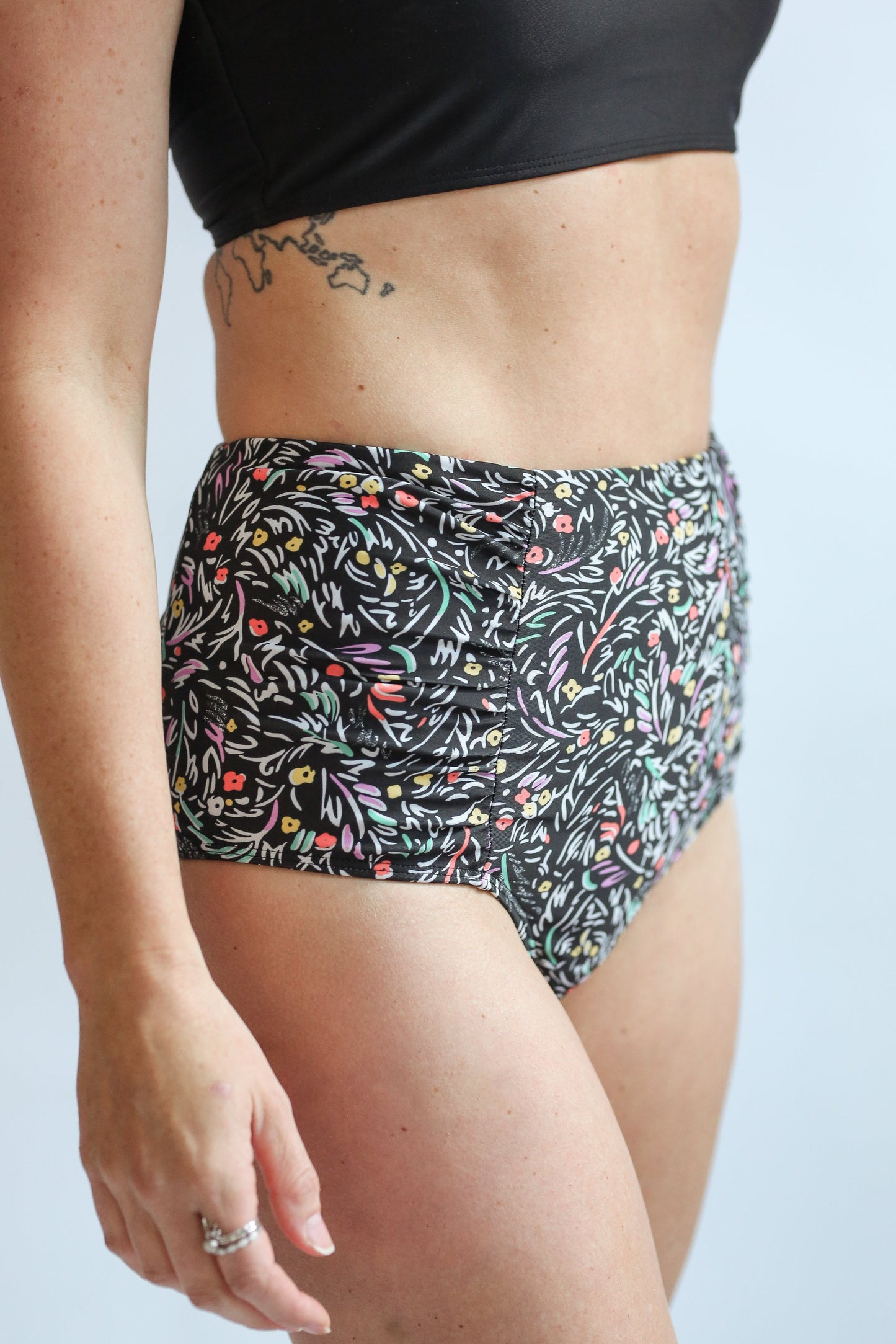 Movemama Moderate Coverage High Waist Bikini Bottoms