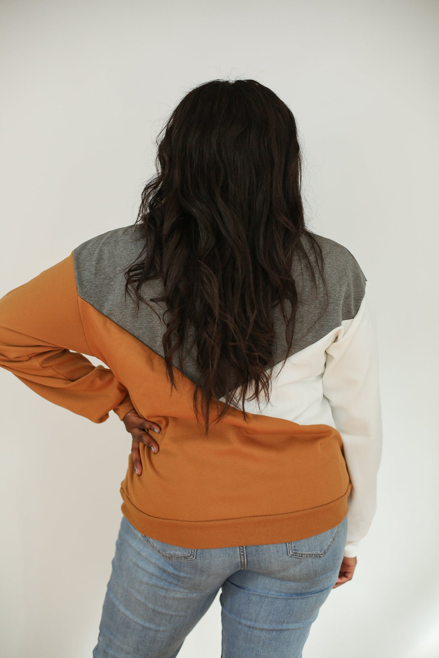 Movemama Velour Interior Diagonal Zip Breastfeeding Sweatshirt