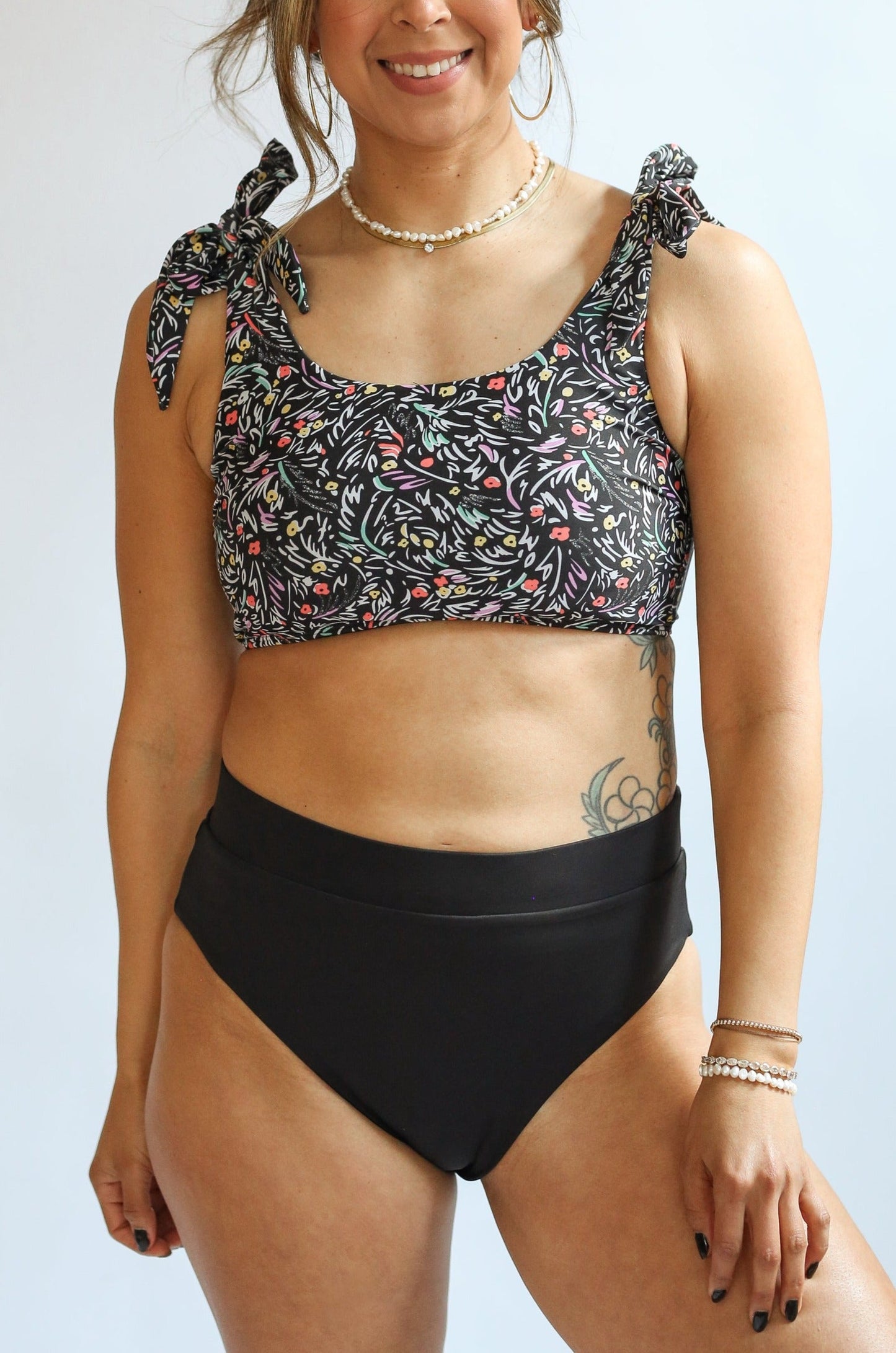 Movemama Mid-Rise Swimsuit Bottoms