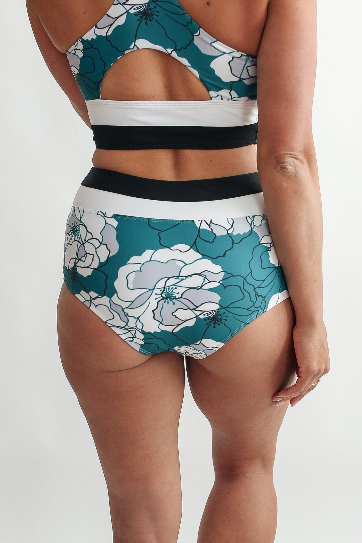 Movemama Moderate Coverage High Waist Bikini Bottoms